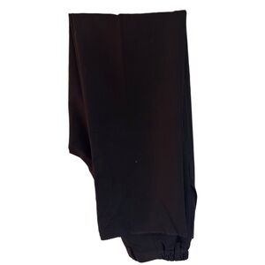 Elegant Black Dress Pants with Sleek Design